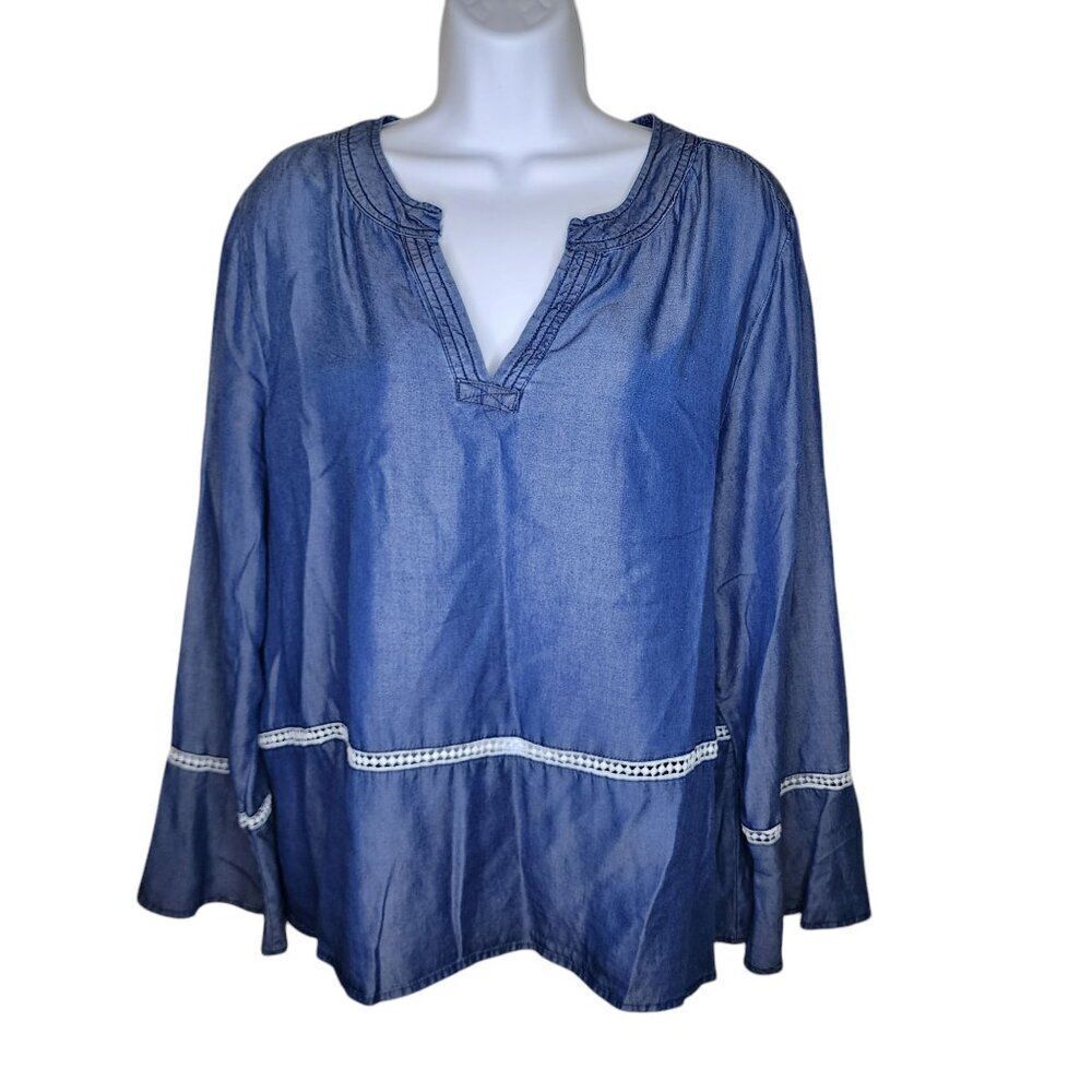 Madeline and Monroe Split Neck Bell Sleeves Denim Blouse Top Womens 2XL Blue